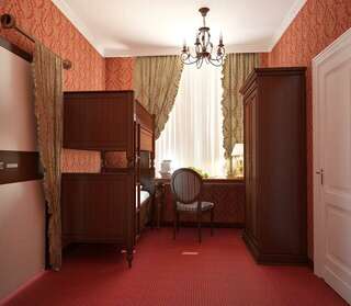 Гостиница KoikaGO Hostel Калининград Семейный номер Лондон-7
